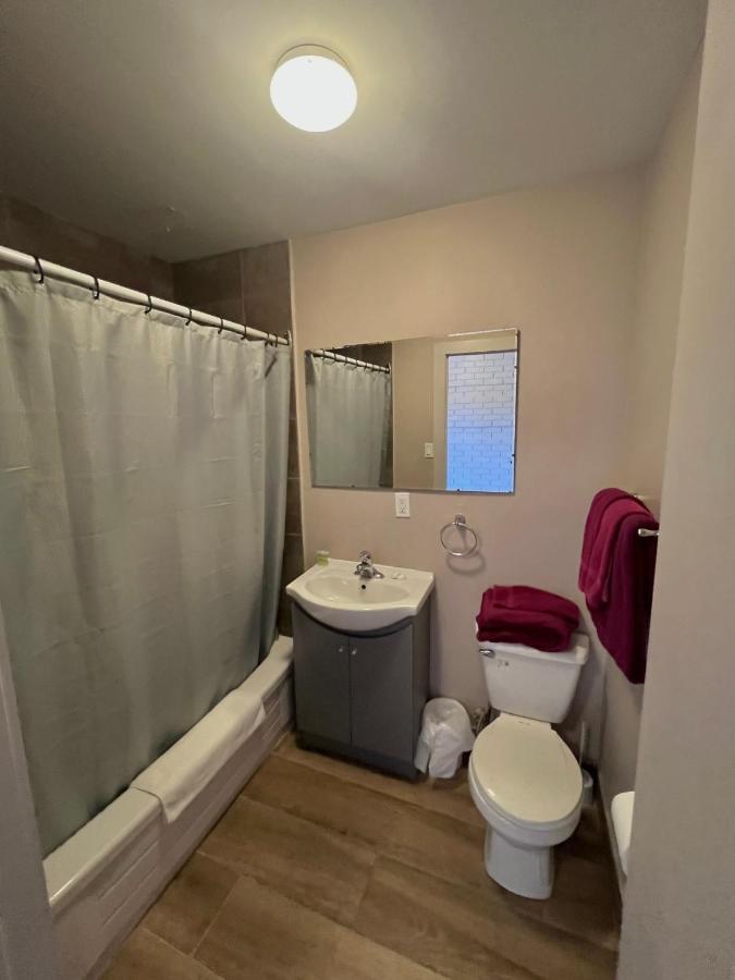 וואווה Hwy 17 Hotel מראה חיצוני תמונה